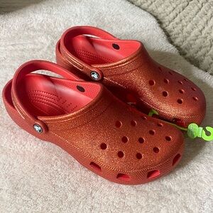 New CROCS red glitter clogs Men’s size 11 red scarlet Unisex Dorothy glam